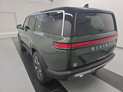 Used 2024 Rivian R1S Adventure AWD/4WD image 3