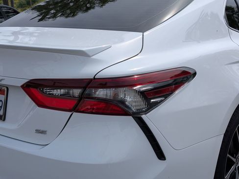 Used 2024 Toyota Camry SE w/ Audio Upgrade Package image 11