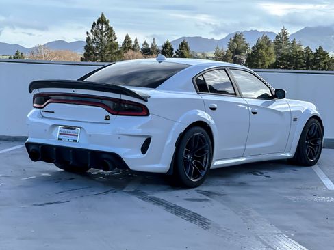 Used 2020 Dodge Charger Scat Pack image 8