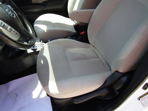 Used 2014 Nissan Versa Note SV w/ SL Package FWD image 15