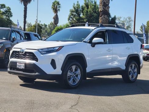 Used 2024 Toyota RAV4 XLE w/ Convenience Package FWD image 2
