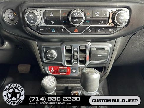 Used 2022 Jeep Wrangler Unlimited Rubicon 4xe w/ Safety Group AWD/4WD image 20