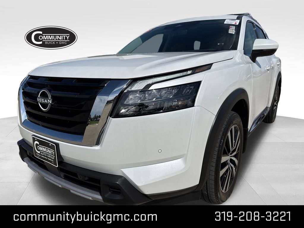 Used 2025 Nissan Pathfinder Platinum w/ Cargo Package AWD/4WD 360° Tour