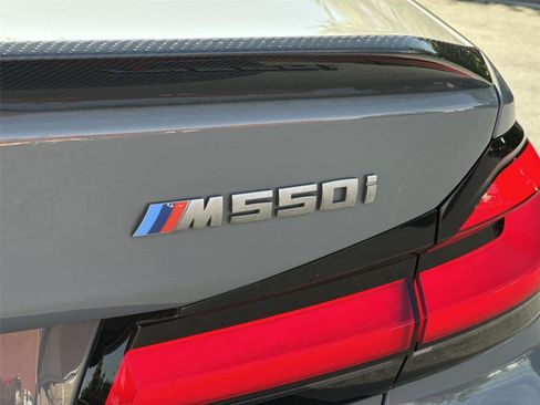 Used 2021 BMW M550i xDrive w/ Executive Package AWD/4WD image 8
