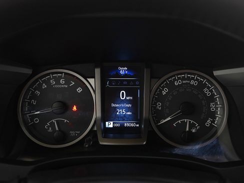 Used 2017 Toyota Tacoma SR5 image 19