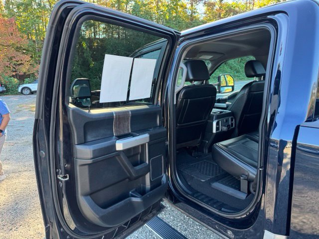 Used 2021 Ford F350 Lariat w/ Lariat Ultimate Package AWD/4WD image 12