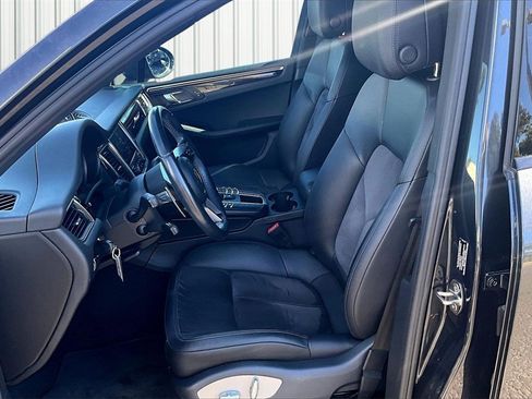 Used 2017 Porsche Macan S image 15