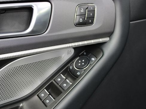 Used 2025 Ford Explorer ST AWD/4WD image 74