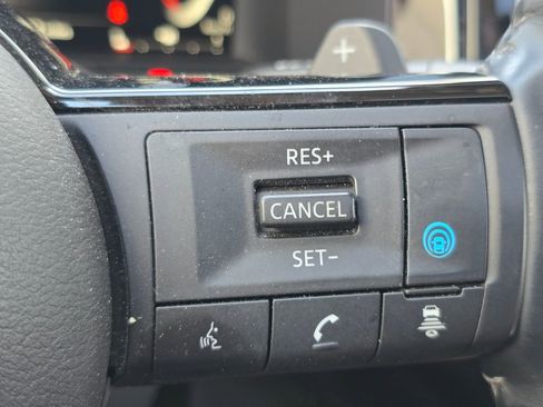 Used 2023 Nissan Pathfinder Platinum w/ Lighting Package (N93) image 17