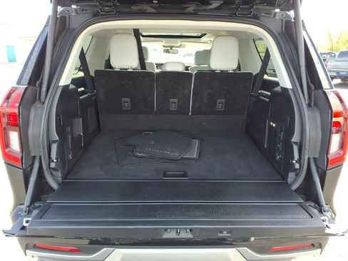 Certified 2025 Ford Expedition Max Platinum w/ Driver's Package AWD/4WD image 20