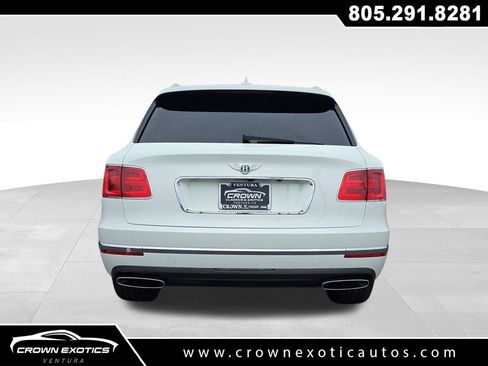Used 2017 Bentley Bentayga image 6