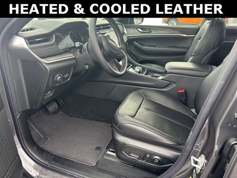 New 2025 Jeep Grand Cherokee Limited w/ Luxury Tech Group II image 12