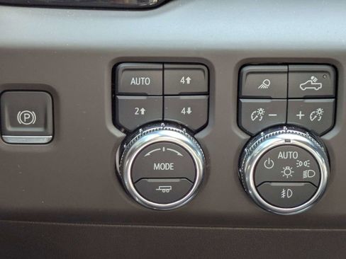 Used 2024 GMC Sierra 1500 Denali w/ Technology Package image 29