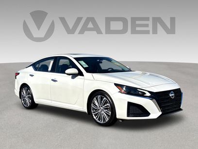 Certified 2023 Nissan Altima 2.5 SL
