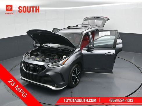 Used 2021 Toyota Highlander XSE AWD/4WD image 58