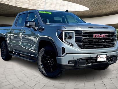 New 2026 GMC Sierra 1500 Elevation w/ Elevation Premium Package