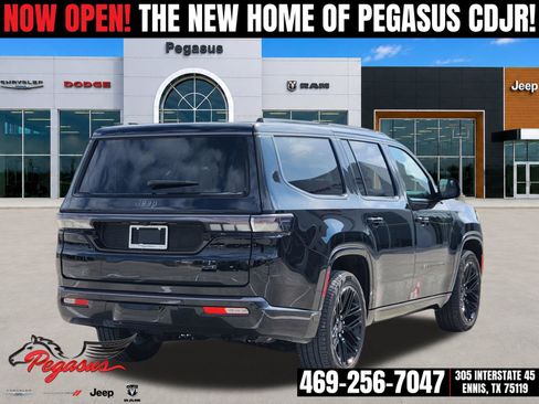 New 2026 Jeep Grand Wagoneer Limited AWD/4WD image 5