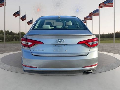 Used 2015 Hyundai Sonata SE image 5