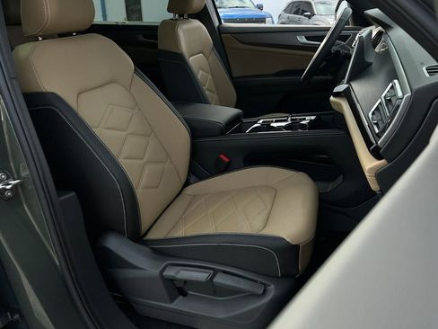 New 2026 Volkswagen Atlas Cross Sport SE AWD/4WD image 9