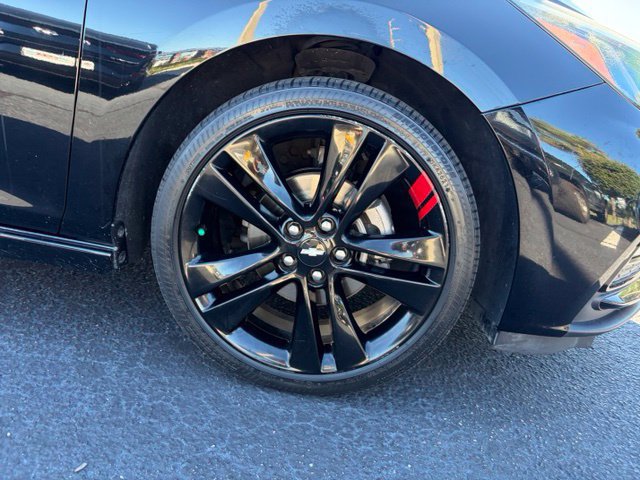 Used 2018 Chevrolet Cruze LT w/ Redline Edition FWD image 8