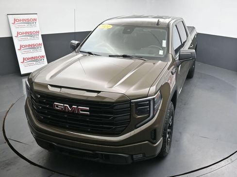 Used 2024 GMC Sierra 1500 Elevation image 26