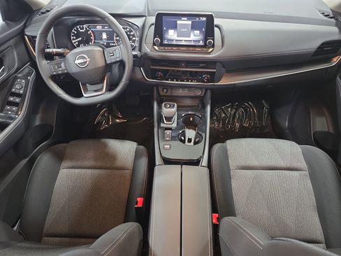 New 2026 Nissan Rogue SV FWD image 9