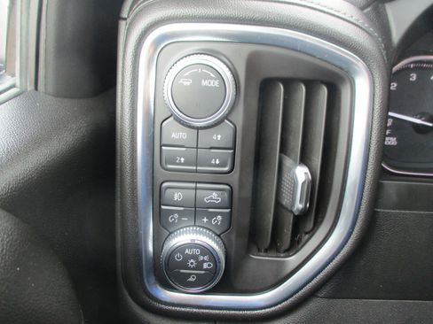 Used 2020 GMC Sierra 1500 SLT AWD/4WD image 19