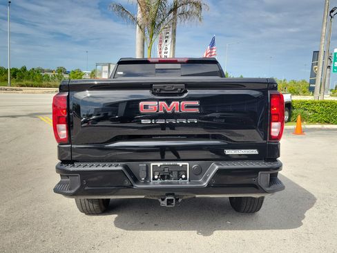 Used 2025 GMC Sierra 1500 Elevation w/ Elevation Premium Package AWD/4WD image 6