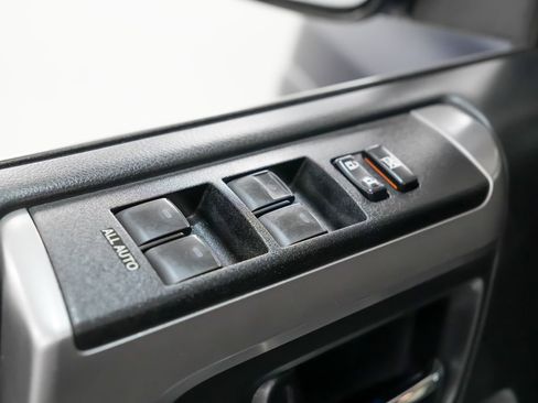 Used 2020 Toyota 4Runner Limited image 20