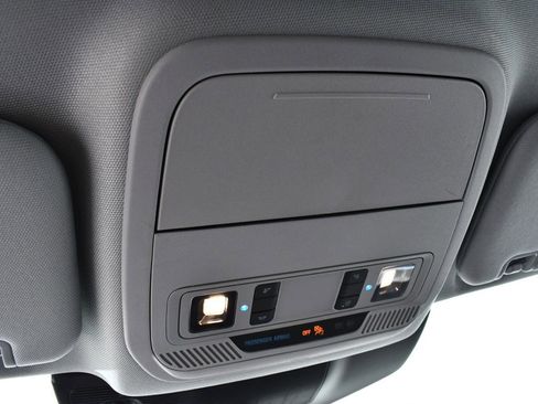 Used 2023 Ford Explorer XLT w/ Equipment Group 202A image 35