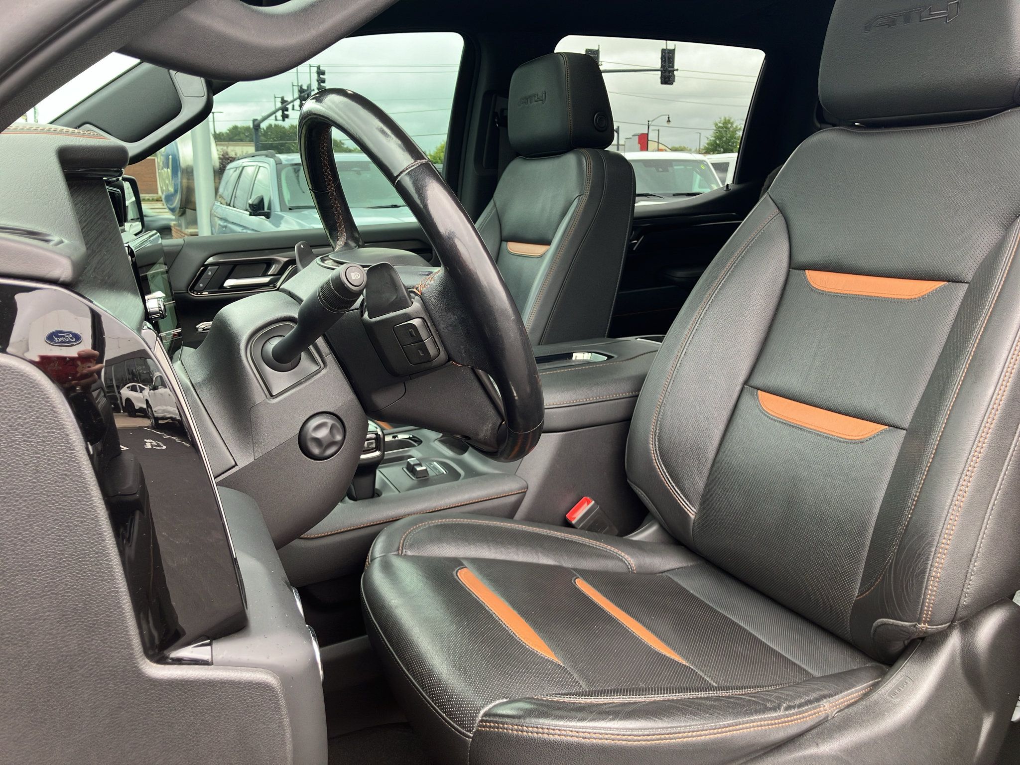 Used 2022 GMC Sierra 1500 AT4 w/ AT4 Preferred Package AWD/4WD image 30
