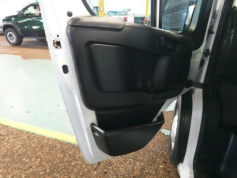 Used 2023 RAM ProMaster 2500 FWD image 18