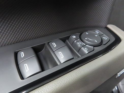 Used 2024 Chevrolet Silverado 2500 ZR2 w/ Technology Package image 80