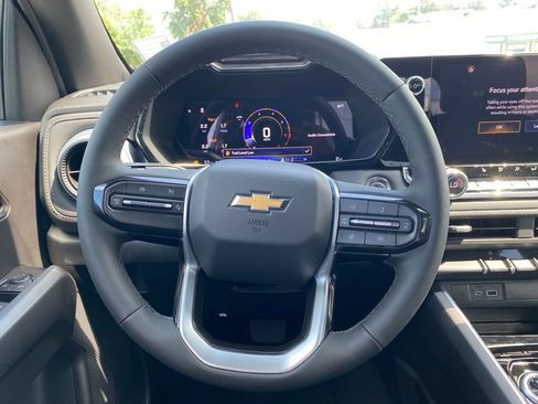 New 2025 Chevrolet Colorado LT w/ LT Convenience Package image 11