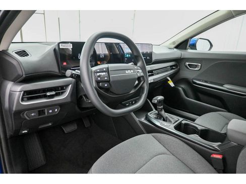 New 2025 Kia K4 image 16