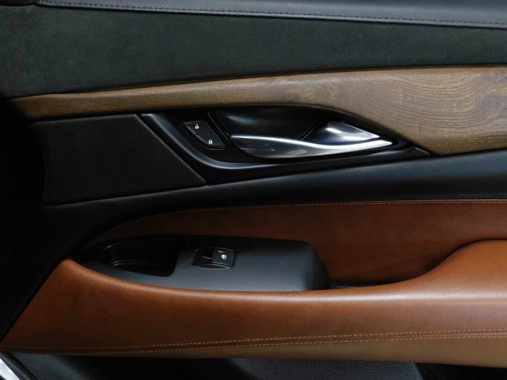 Used 2019 Cadillac Escalade ESV Luxury AWD/4WD image 97
