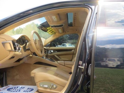 Used 2015 Porsche Panamera image 10