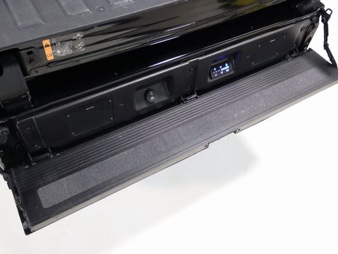 Used 2024 GMC Sierra 3500 Denali Ultimate image 33