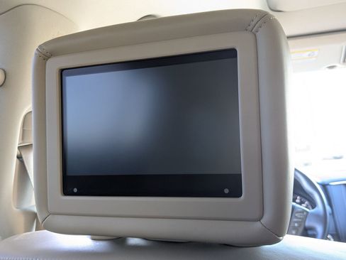 Used 2018 Nissan Armada Platinum w/ Captain Seat Package image 28