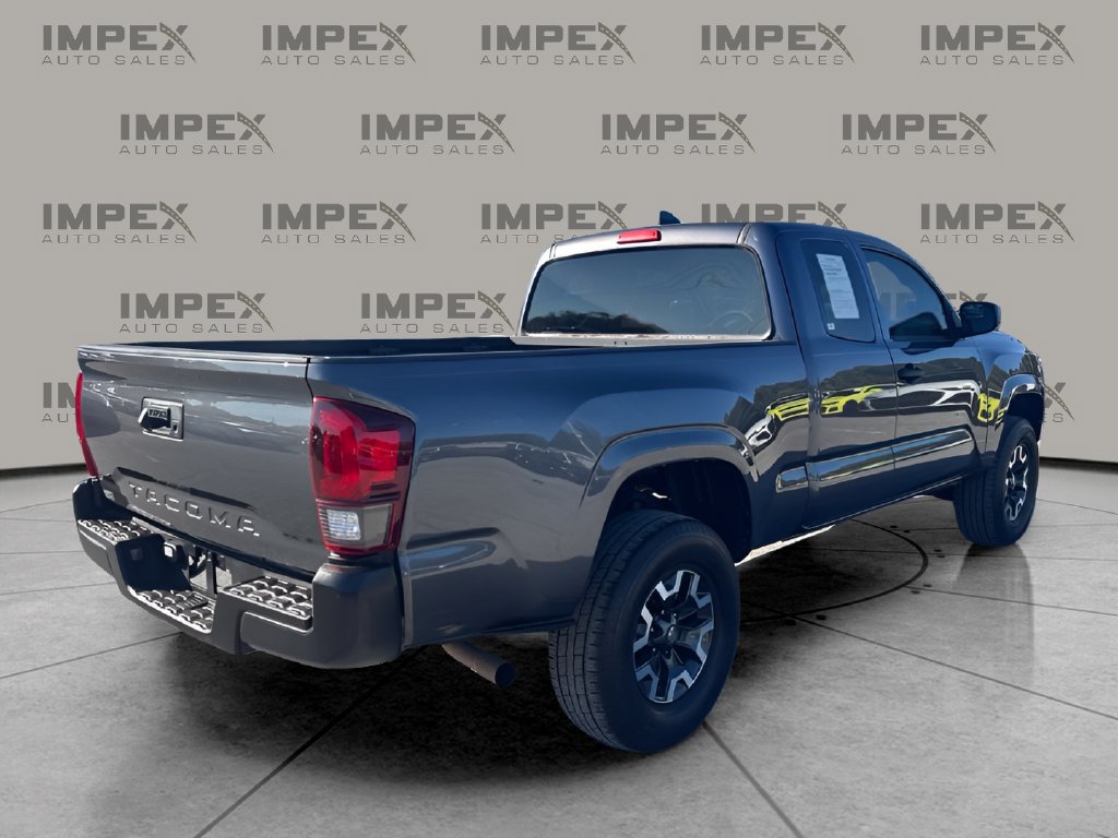 Used 2022 Toyota Tacoma SR RWD image 5
