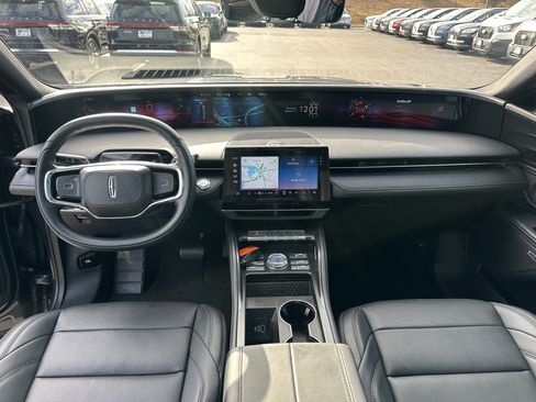 Used 2024 Lincoln Nautilus Premier w/ Equipment Group 102A image 11