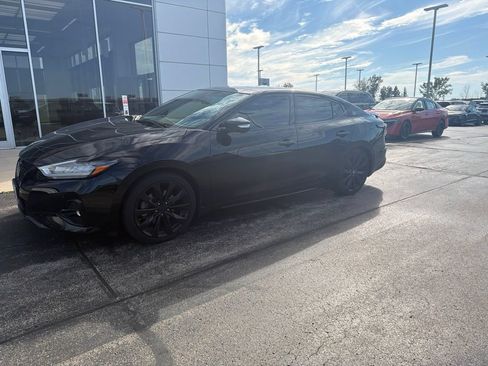 Used 2020 Nissan Maxima SR w/ Illumination Package FWD image 10