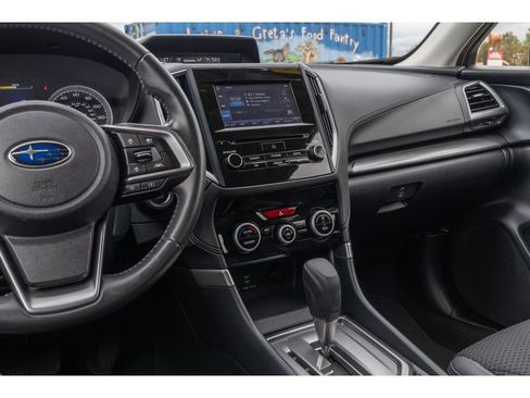 Used 2019 Subaru Forester Premium image 23