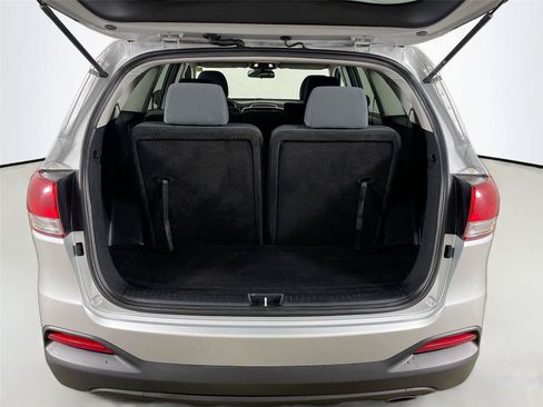 Used 2018 Kia Sorento AWD image 23