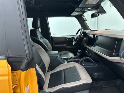 Used 2022 Ford Bronco Wildtrak AWD/4WD image 28
