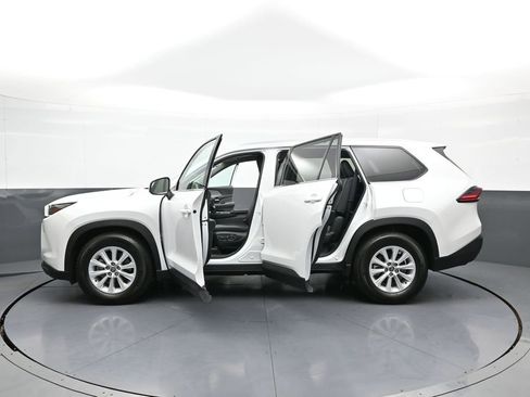 Certified 2026 Toyota Grand Highlander XLE image 44