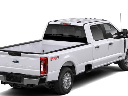 New 2026 Ford F350 XLT w/ FX4 Off-Road Package AWD/4WD image 3