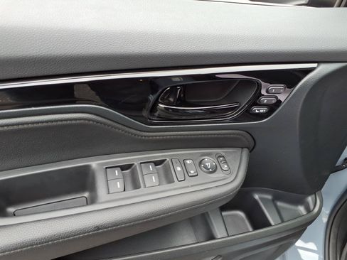 Used 2023 Honda Odyssey Touring image 14