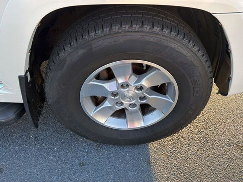 Used 2011 Toyota 4Runner 2WD image 37