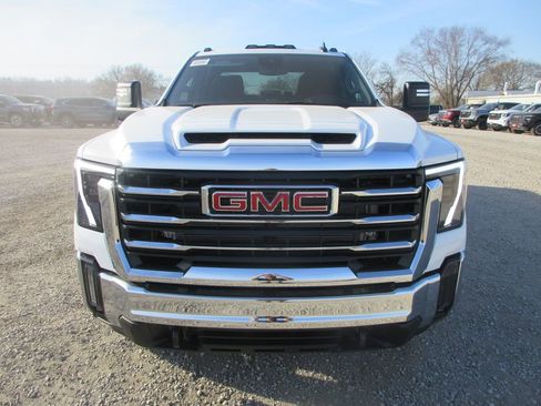 New 2026 GMC Sierra 3500 SLE w/ SLE Value Package image 12